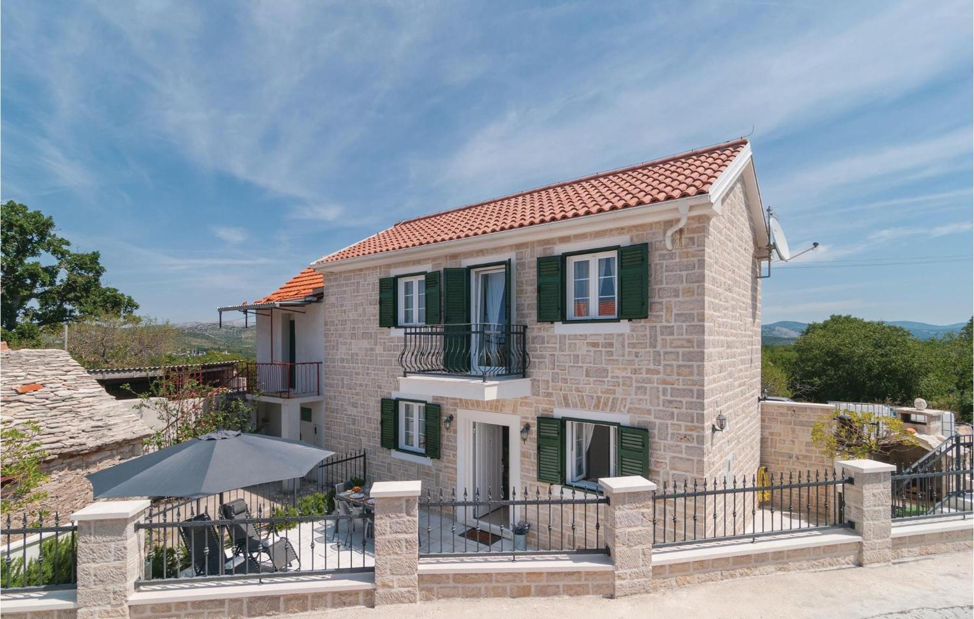 Stunning Home In Primosten With Kitchen Exterior photo
